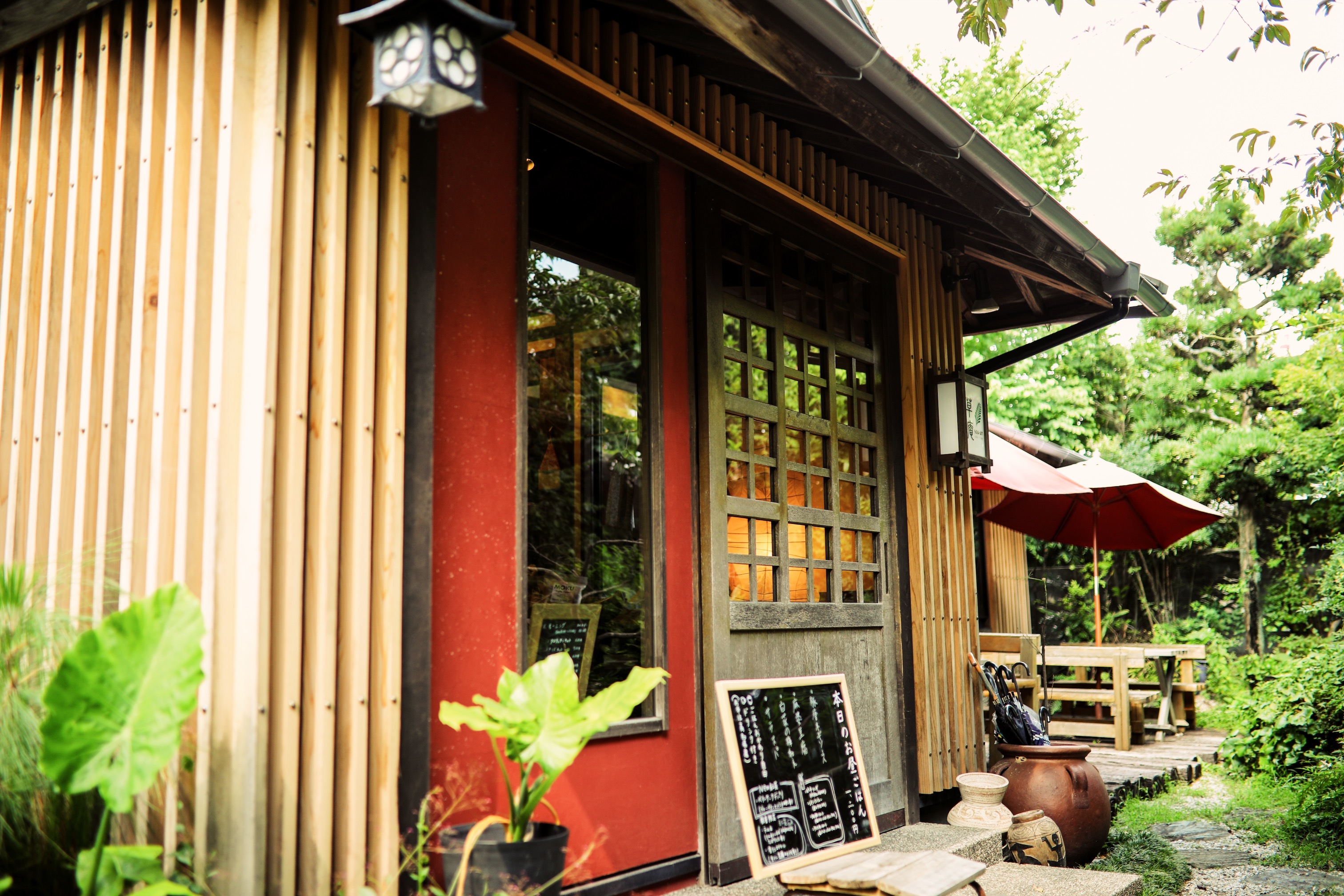 自宅にいるような居心地。カフェ「草庵(そうあん)」