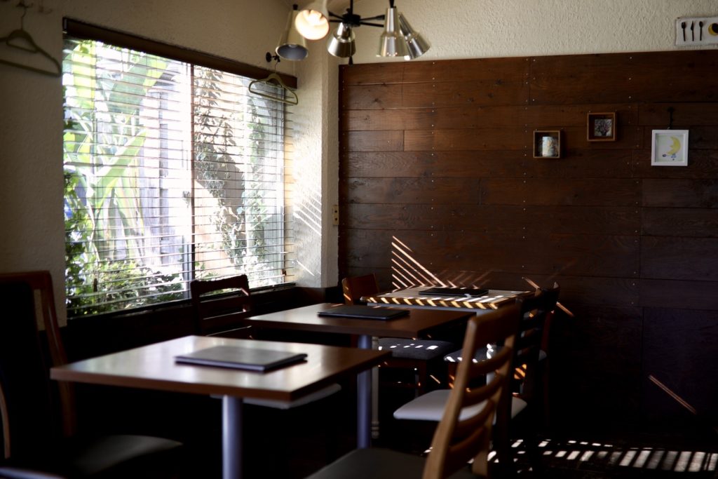 三日月キッチン｜心地よい空間で、本格的な生パスタを堪能できるレストラン