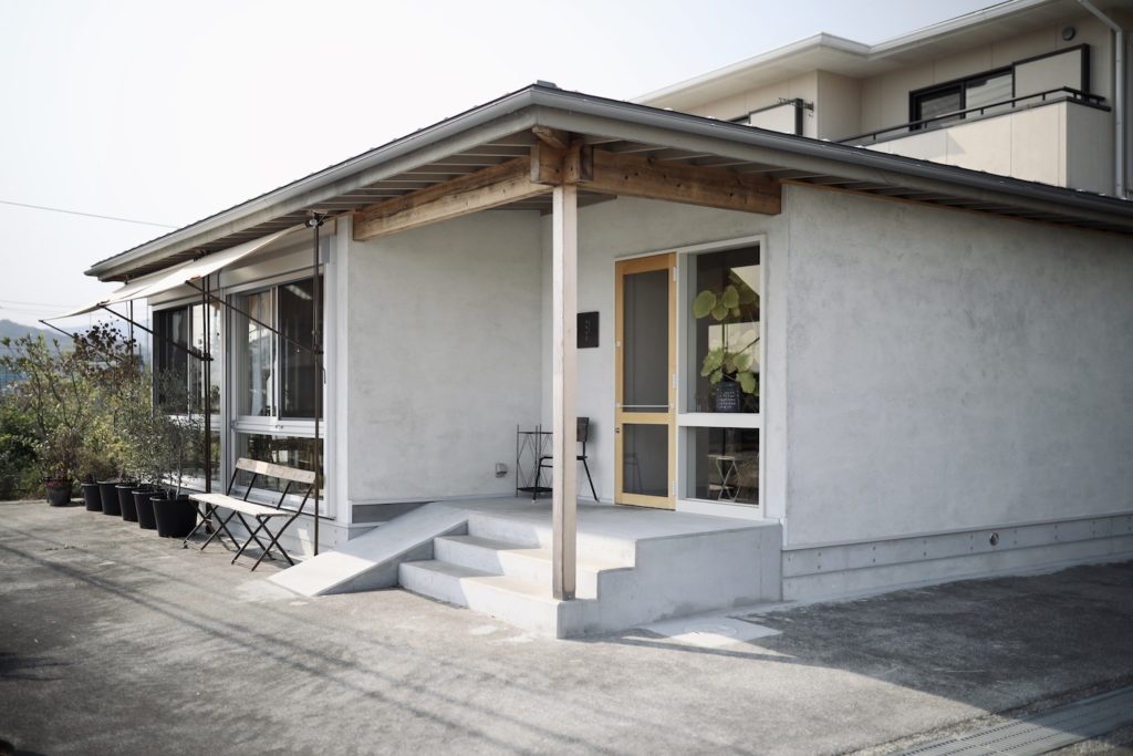 雨風食堂｜高知県南国市にある、食事と図書の小さなお店。