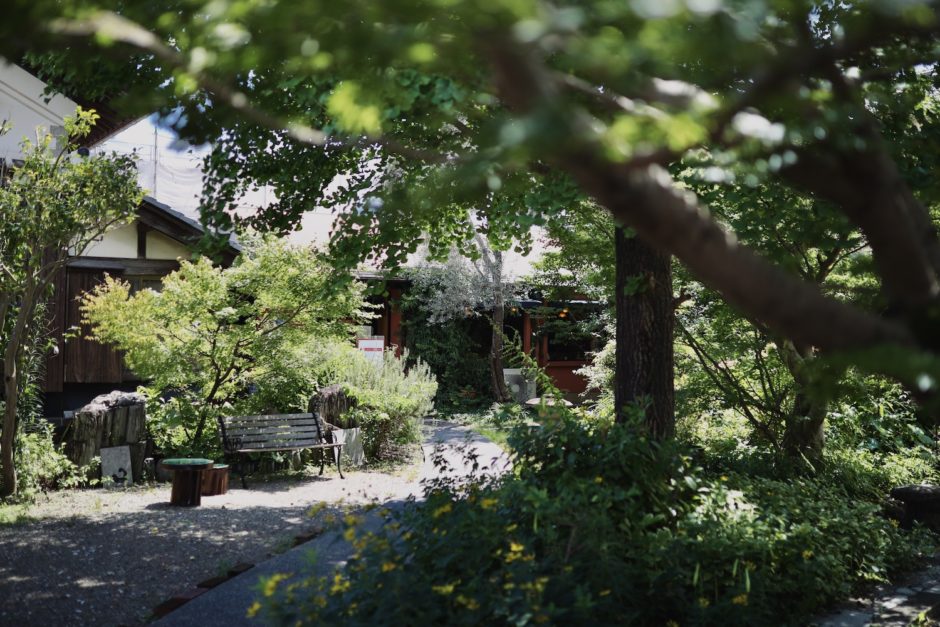 クアットロスタジオー二｜高知・土佐山田駅近く、木々に囲まれた隠れ家イタリアン。