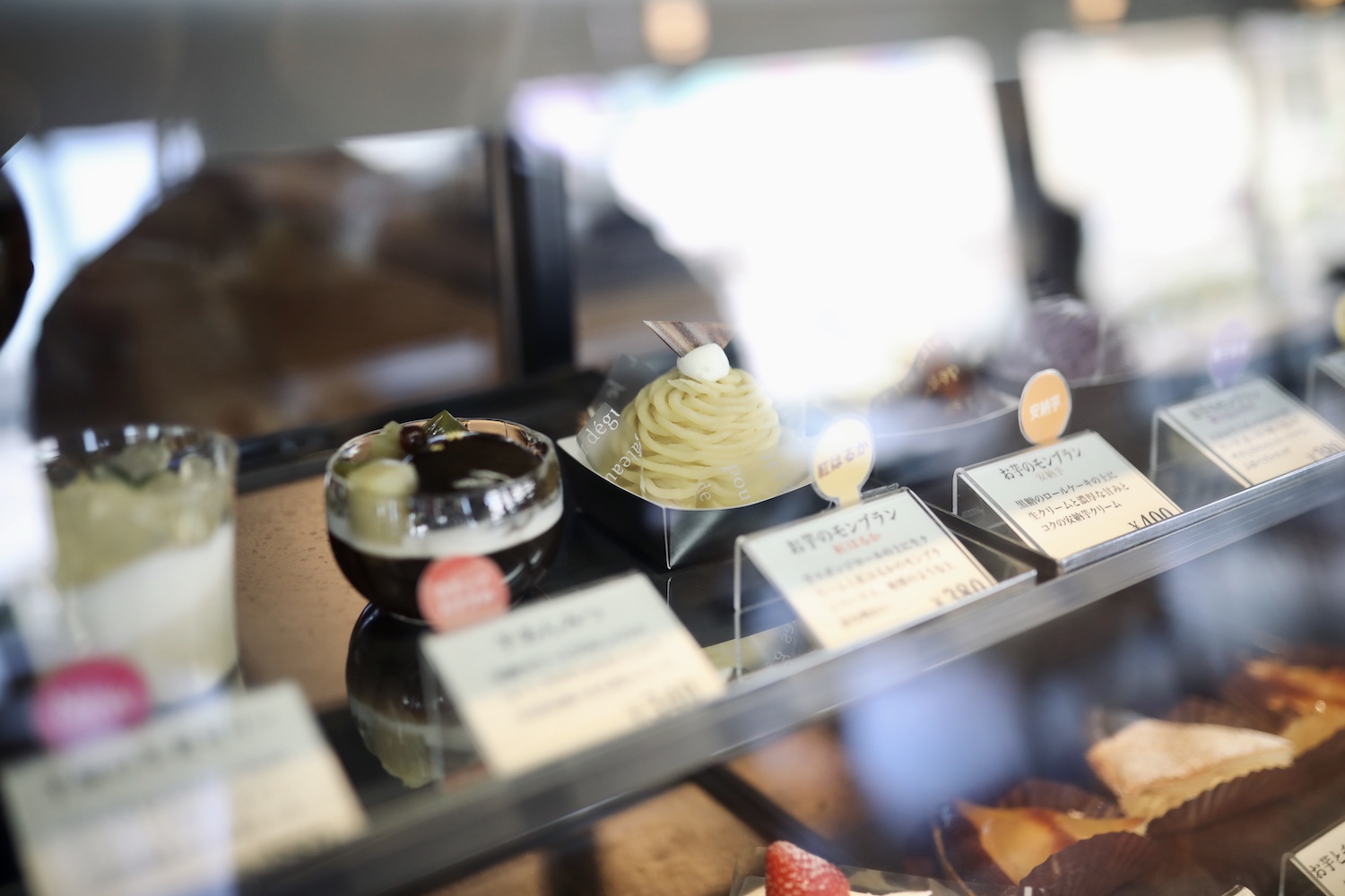 芋屋金次郎（いもやきんじろう）卸団地店｜高知でお芋スイーツ食べるならココ！連日人気のショップ併設カフェ。
