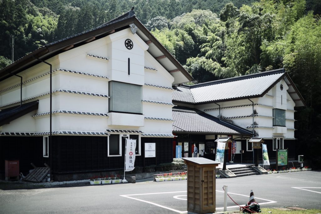 慎太郎食堂｜高知県北川村・中岡慎太郎記念館の向かいにある小さな食堂。