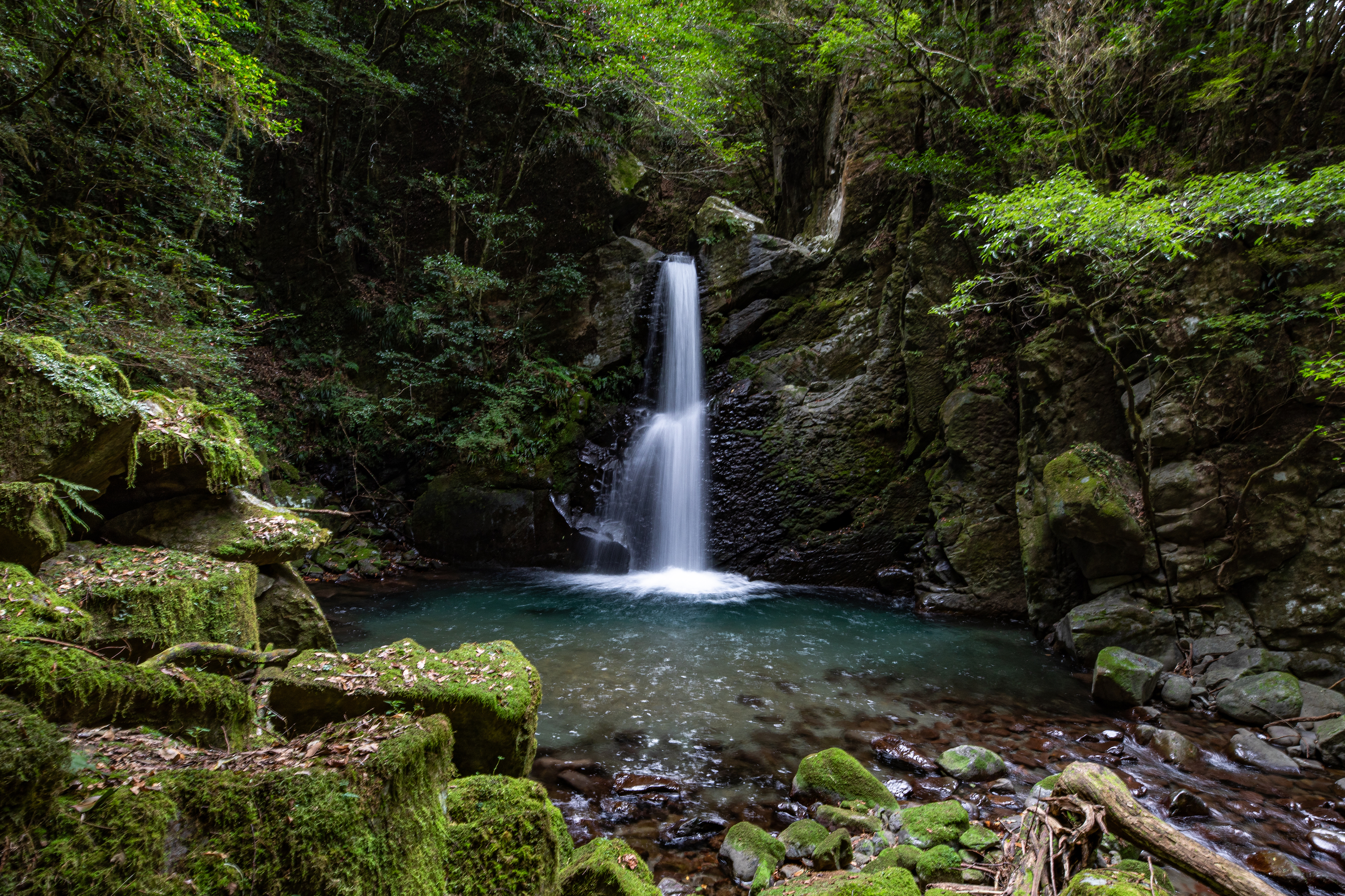 不動の滝（Fudounotaki）｜3つの滝からなる北川村の名爆