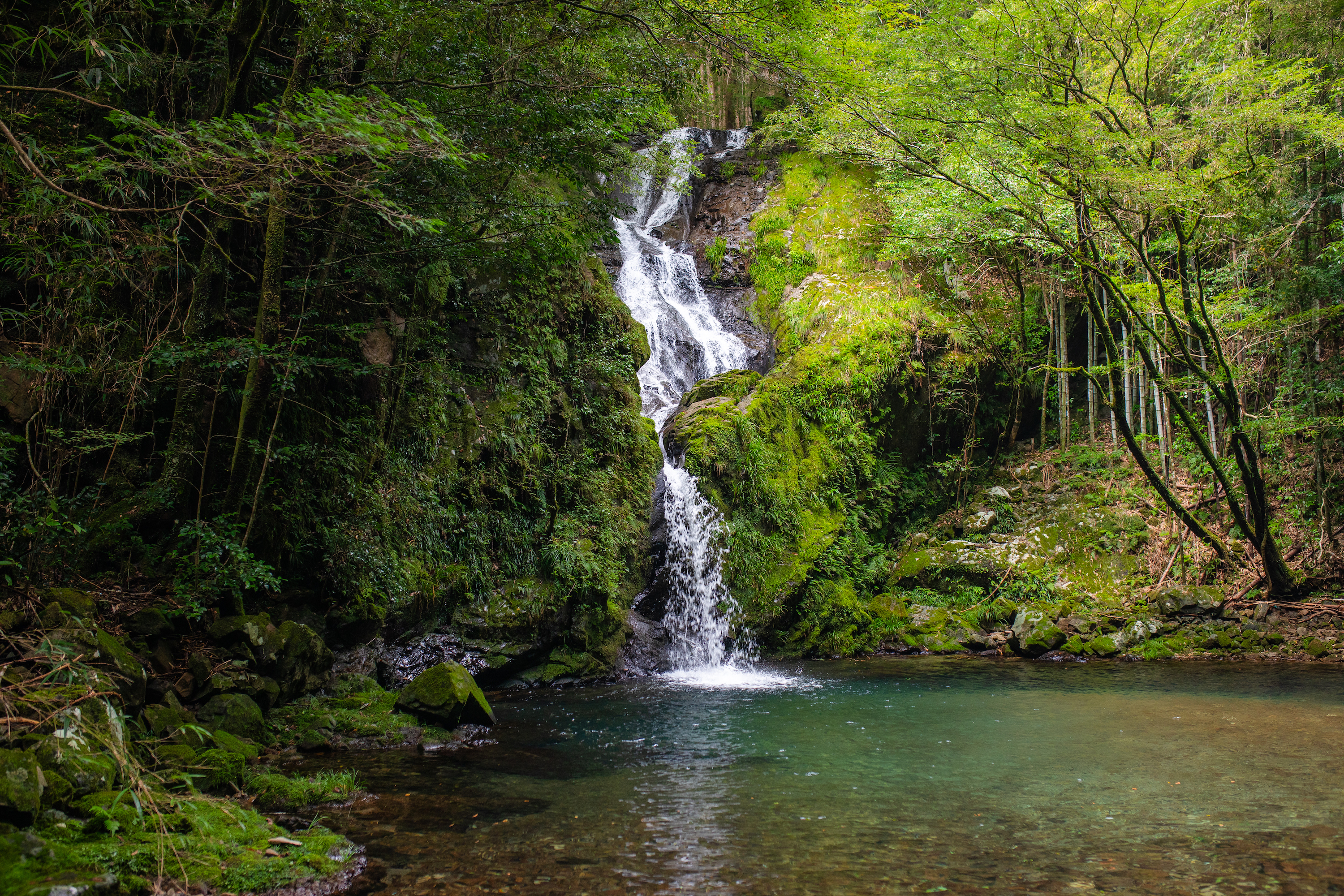 心を洗う清涼感！香南市の「大釜の滝」で感じる自然の美