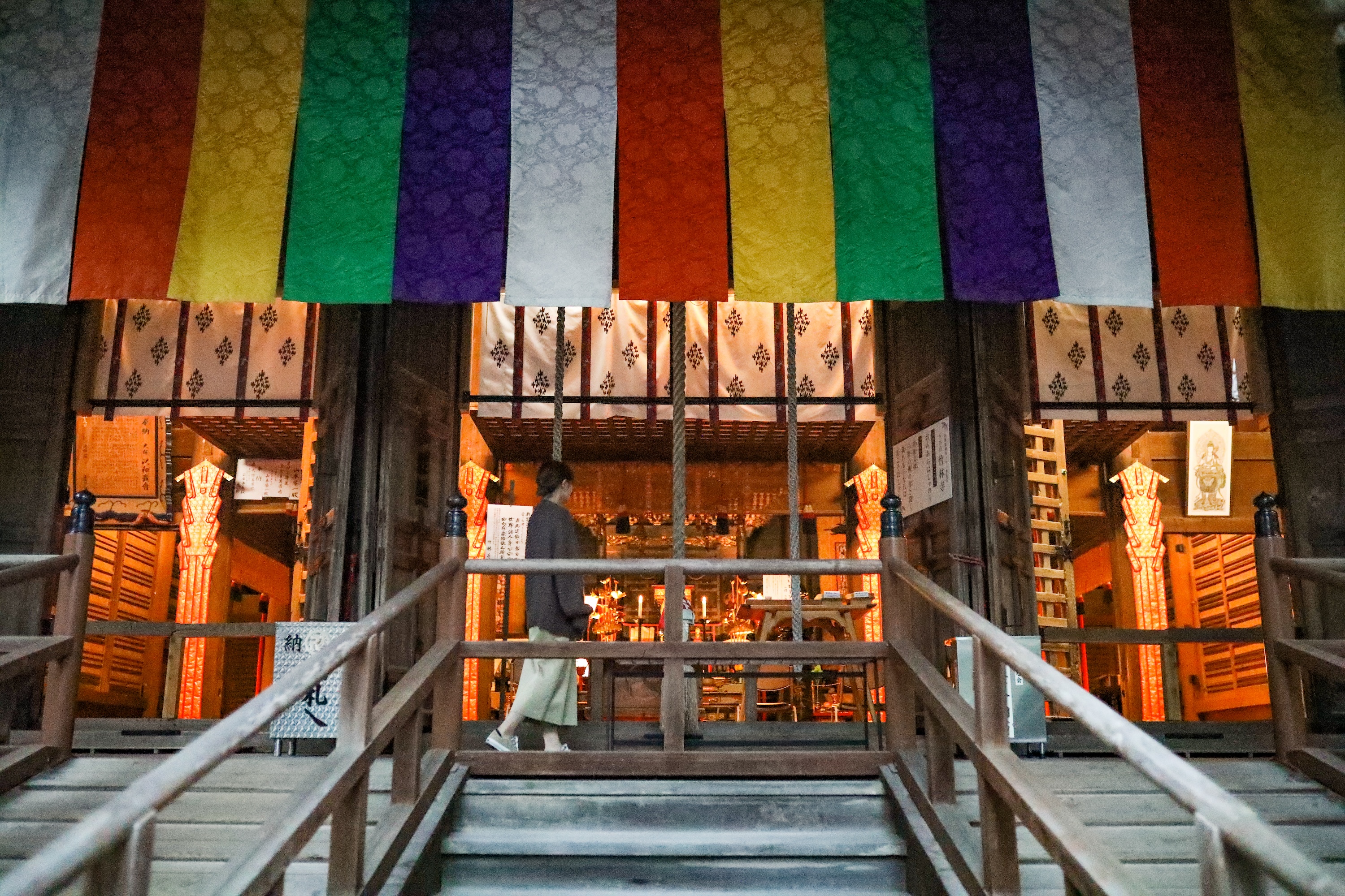 五台山 竹林寺|紅葉の絶景に包まれる秋のひととき