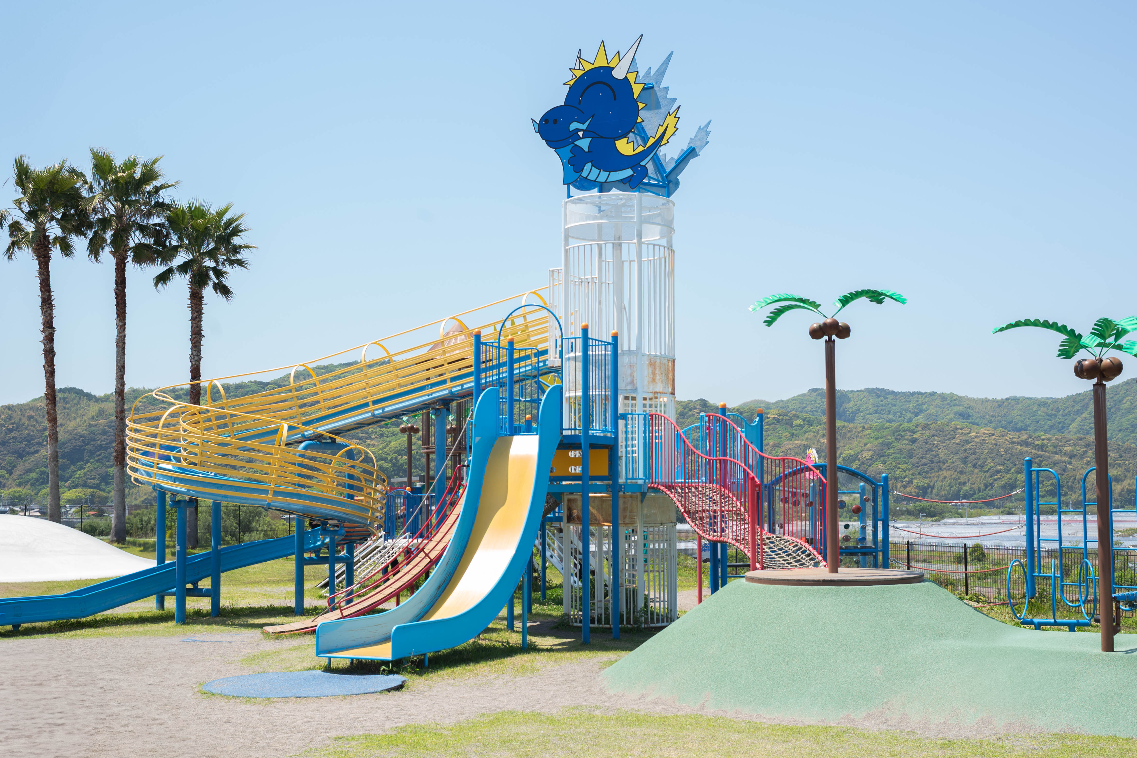 新居緑地公園|太平洋を一望!南国ムード漂う緑地公園