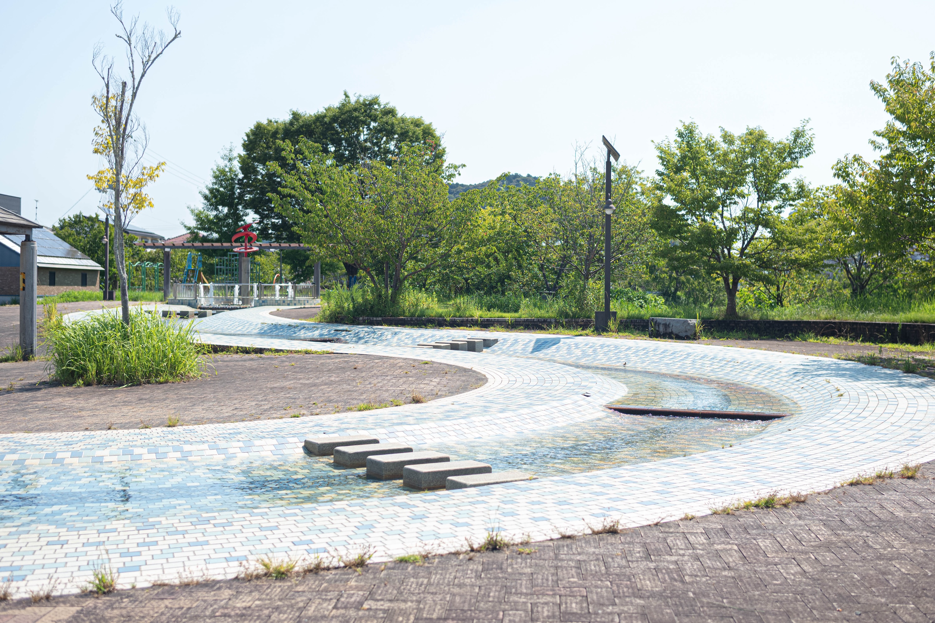 %u679D%u5DDD%u516C%u5712%uFF5C%u6625%u306F%u685C%u3001%u590F%u306F%u6C34%u904A%u3073%uFF01%u5BB6%u65CF%u3067%u306E%u3073%u306E%u3073%u904A%u3079%u308B%u61A9%u3044%u306E%u30B9%u30DD%u30C3%u30C8