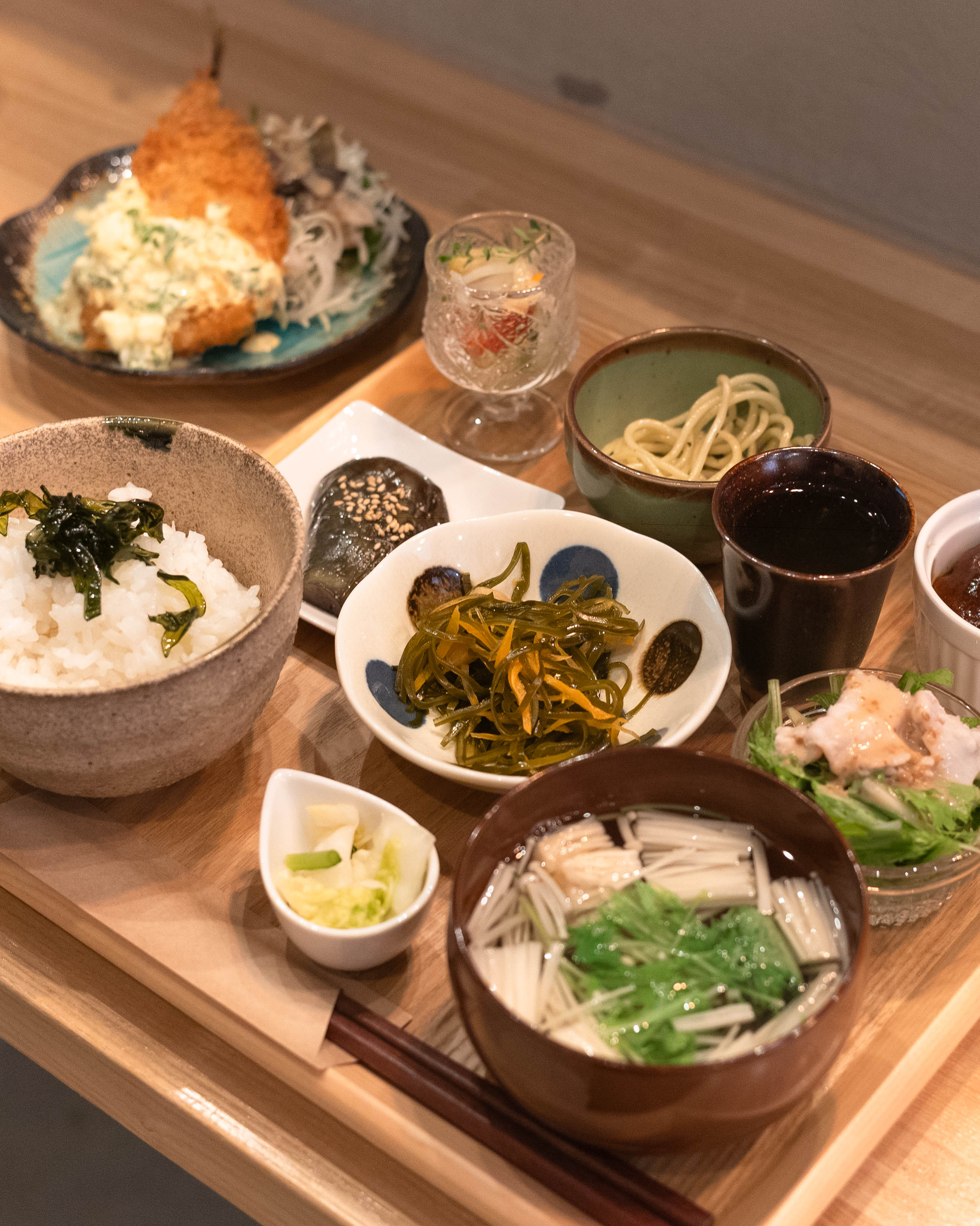 うふ清｜心もおなかも満たされる、 街角のおばんざい屋さん