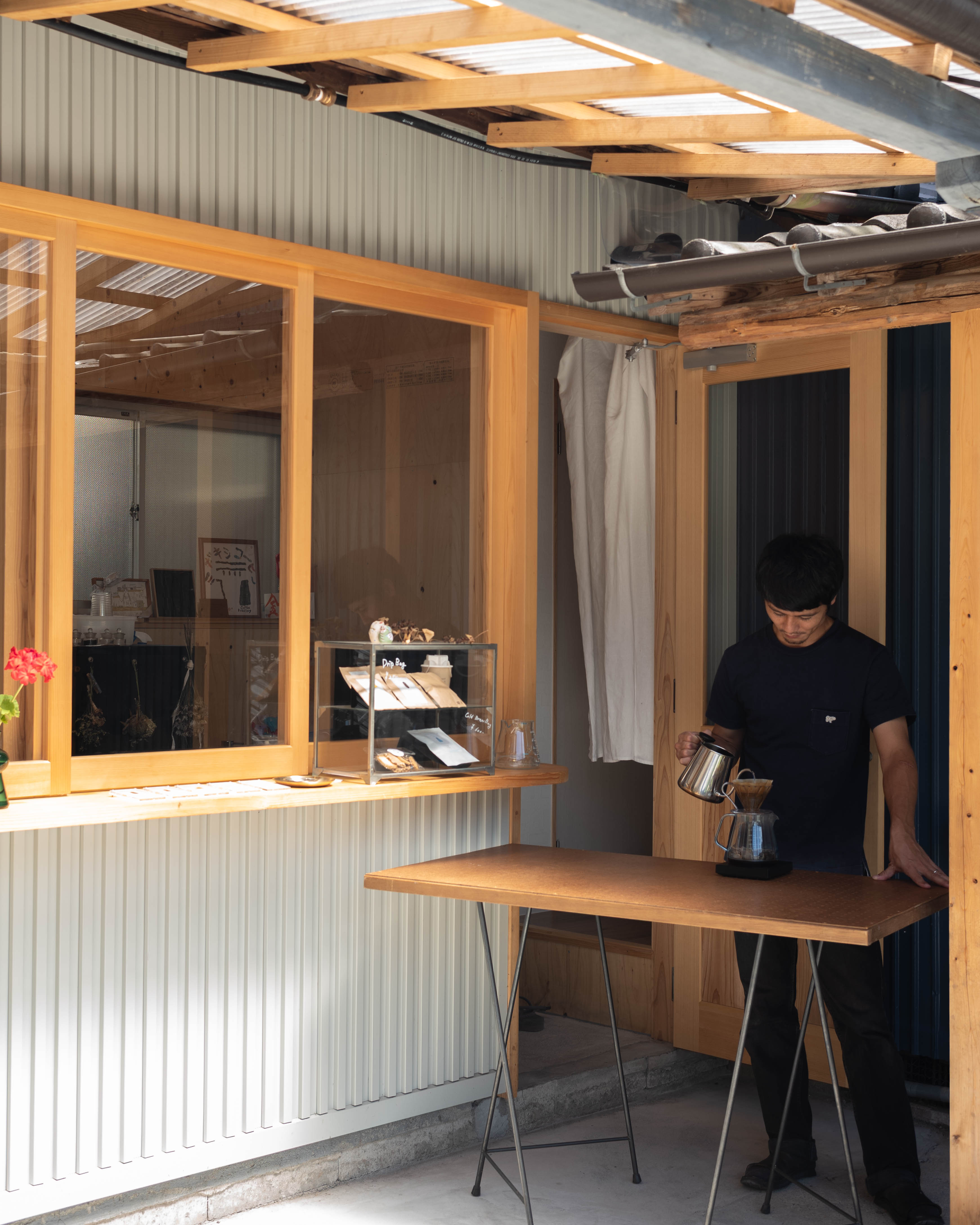 ミギキシコーヒー焙煎所｜心を込めた一杯を。越知町の山里にひっそり佇む焙煎所