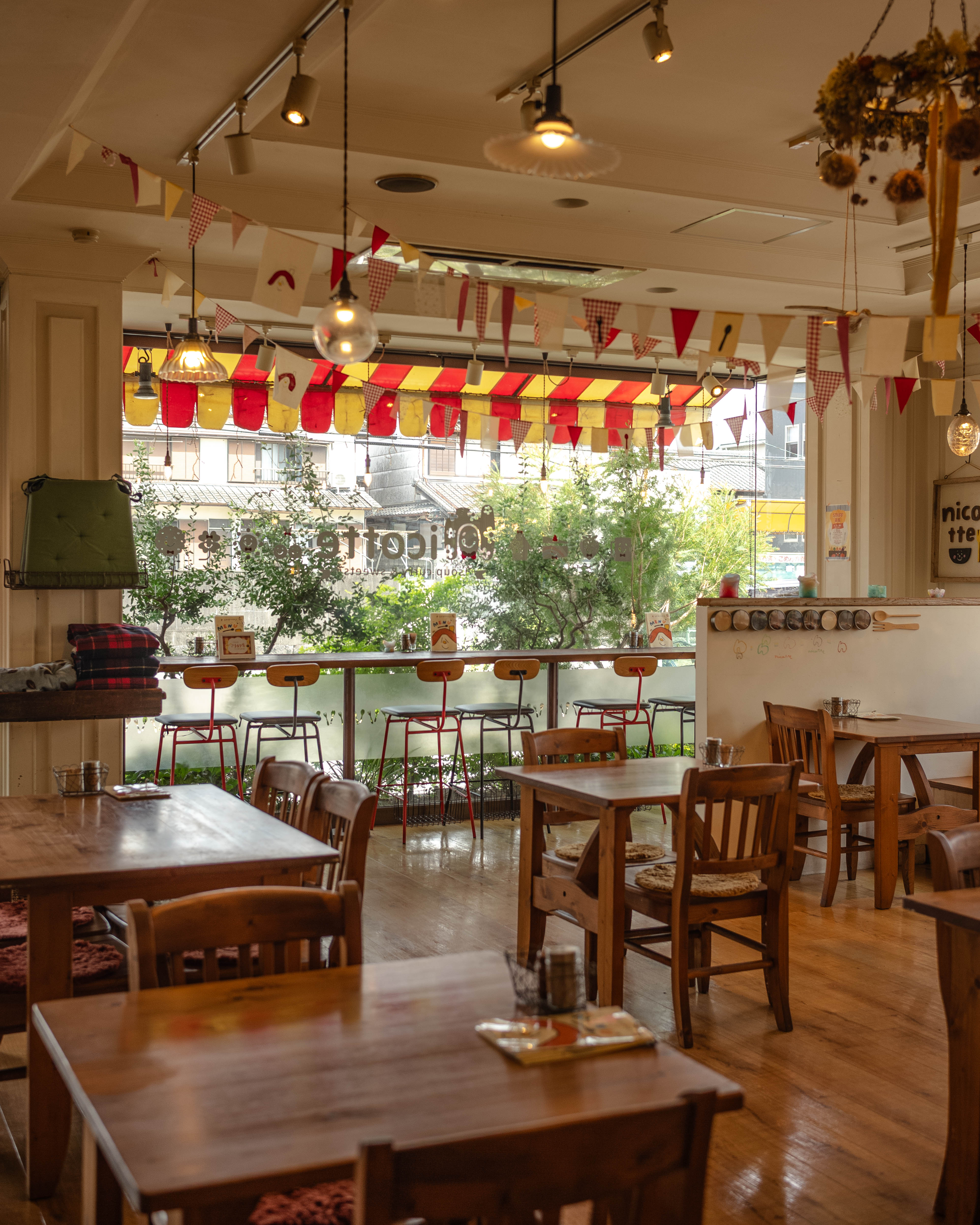 nicotte(ニコット)|心も体もほっと温まるスープカレー専門店