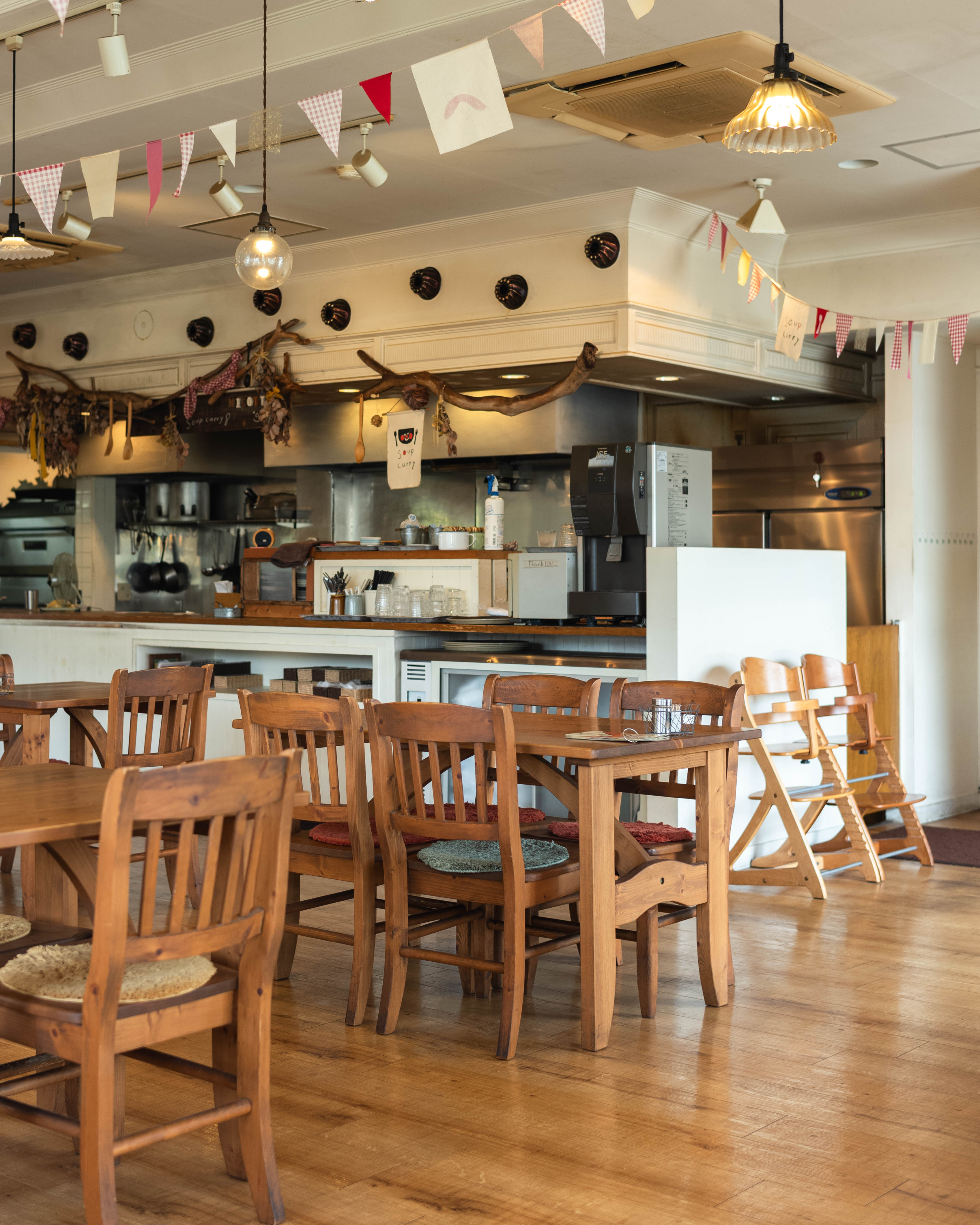 nicotte(ニコット)|心も体もほっと温まるスープカレー専門店