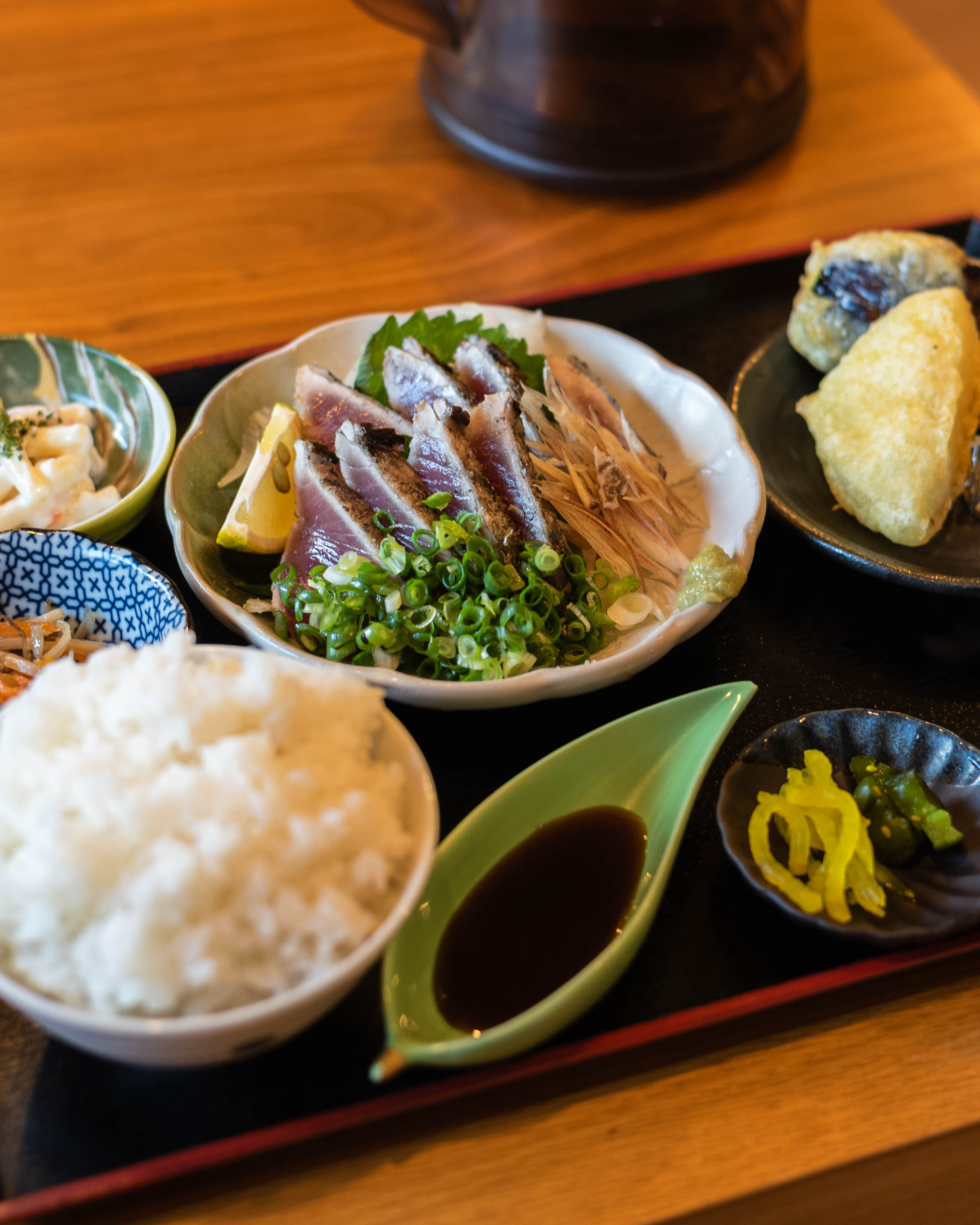 めし処 德屋|高知市の穴場ランチ!鮮魚とボリューム満点定食が楽しめる定食屋