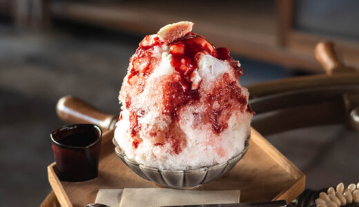 cafe&宿 海と鉄｜ふわふわ食感のかき氷が絶品！レトロ空間で過ごす宿毛市のひととき