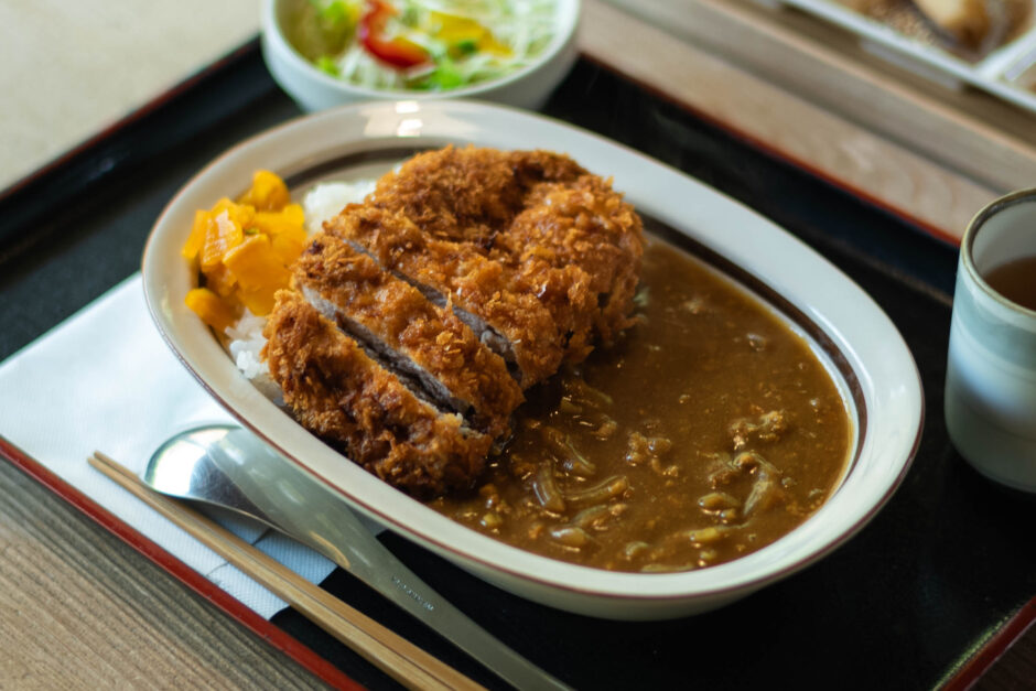 魚梁瀬の食堂 杉の家｜ほっとする定食ランチ。のどかな森の中の食堂