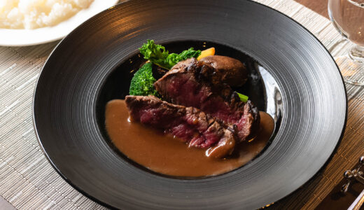 土佐和紙工芸村 QRAUD｜仁淀川のほとりで味わう、地元食材フレンチ